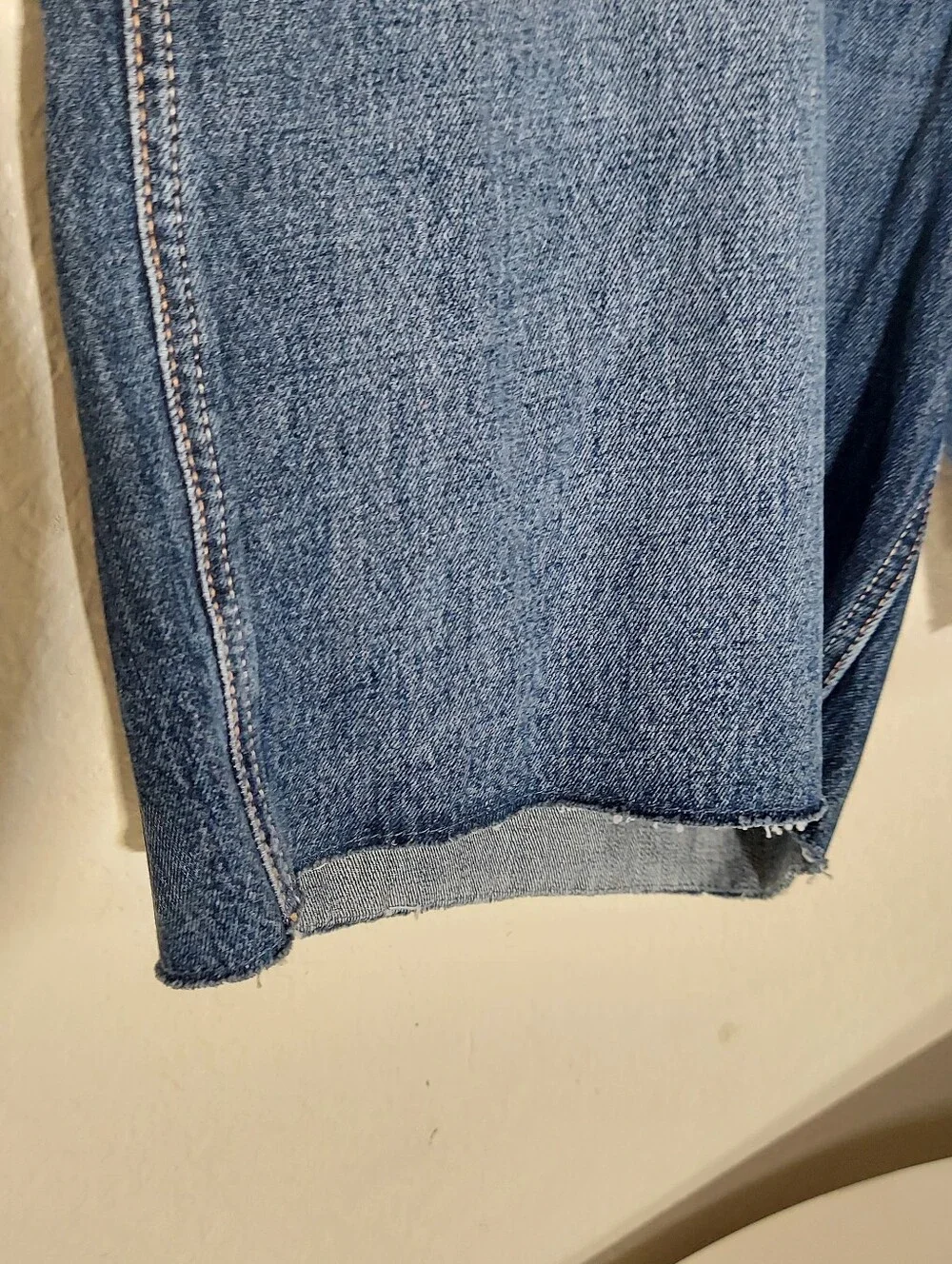 HOLLISTER Low Rise Baggy Fit Raw Hem Blue Cotton Jort Women's Size 16 W 33 NWT
